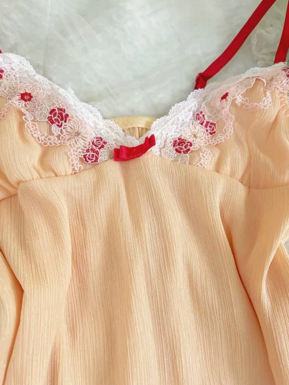 Women's Lace Trim Sleeveless Babydoll Cami Top - Picture 2 of 4